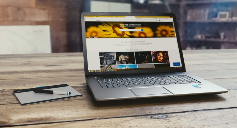 Página web profesional para empresa en ordenador y móvil